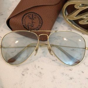 Vintage Ray Ban Sunglasses Gold w/Light Blue Lense